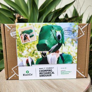 NEW KiwiCo. Kiwi Co. Chomping Head Paleontologist Fossils Dinosaur Science Kit C